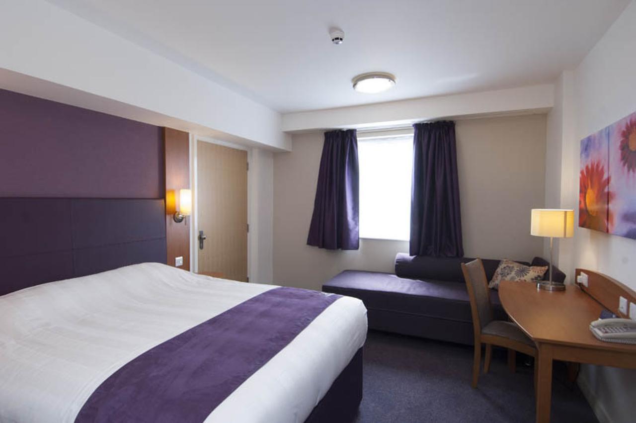 Premier Inn London Ilford Room photo