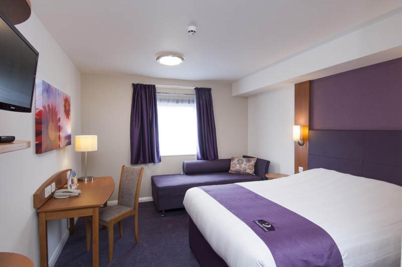 Premier Inn London Ilford Room photo