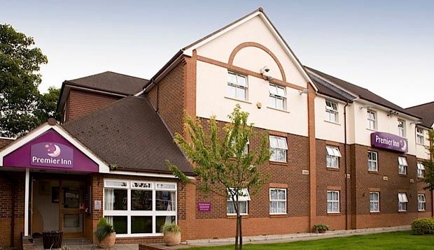 Premier Inn London Ilford Exterior photo